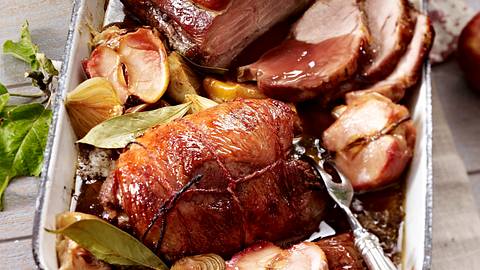 Putenkeule und Nackenbraten in Malzbiersoße Rezept - Foto: House of Food / Bauer Food Experts KG