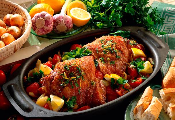 Putenkeulen in Tomaten- Zwiebel-Gemüse Rezept