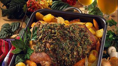 Putenoberkeule mit geschmortem Gemüse Rezept - Foto: LECKER @ Bauer Media Group