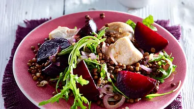 Putenpfanne mit Roter Bete und Linsen Rezept - Foto: LECKER @ Bauer Media Group