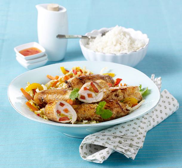 Putenröllchen mit Asia-Füllung Rezept Putenröllchen mit Asia-Füllung Rezept