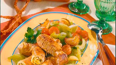 Putenrouladen mit Selleriegemüse Rezept - Foto: LECKER @ Bauer Media Group