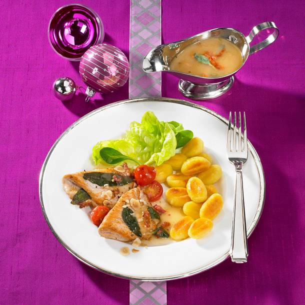 Putensaltimbocca mit Speck-Soße Rezept Putensaltimbocca mit Speck-Soße Rezept