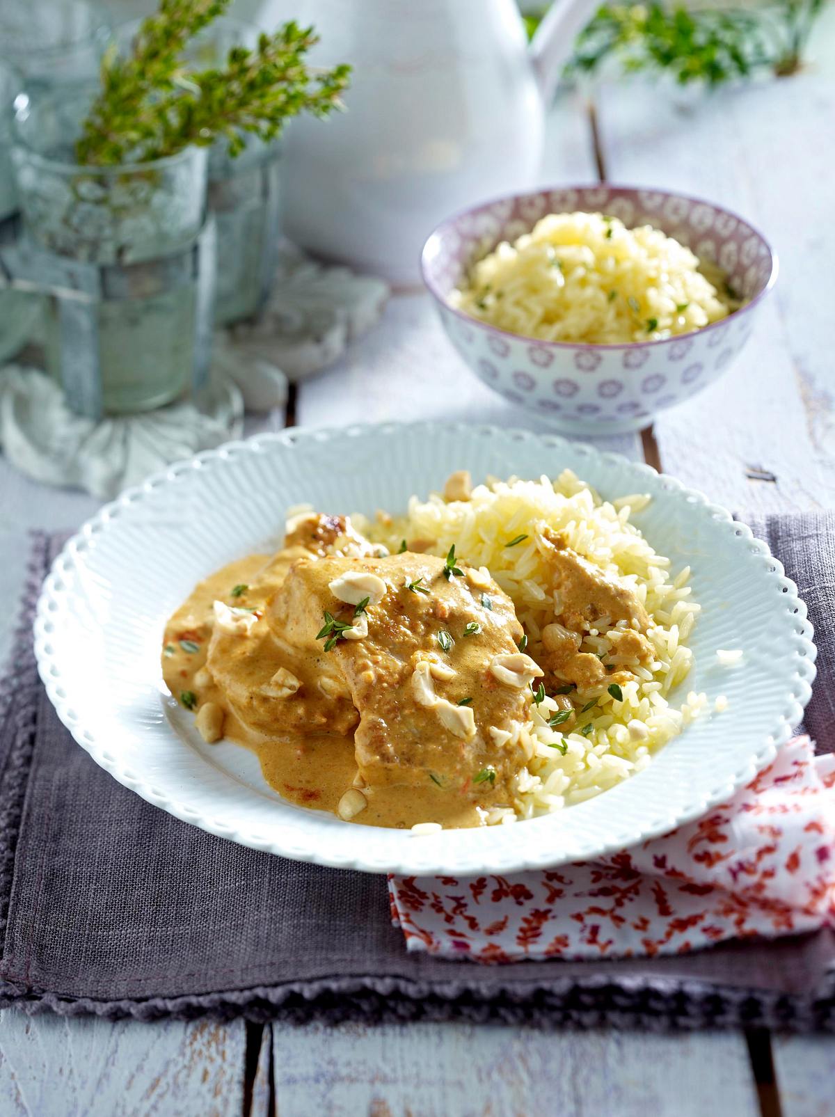 Putenschnitzel mit Erdnusssoße Rezept