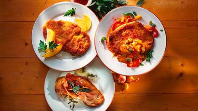 Putenschnitzel mit Paprikasoße Rezept - Foto: LECKER @ Bauer Media Group