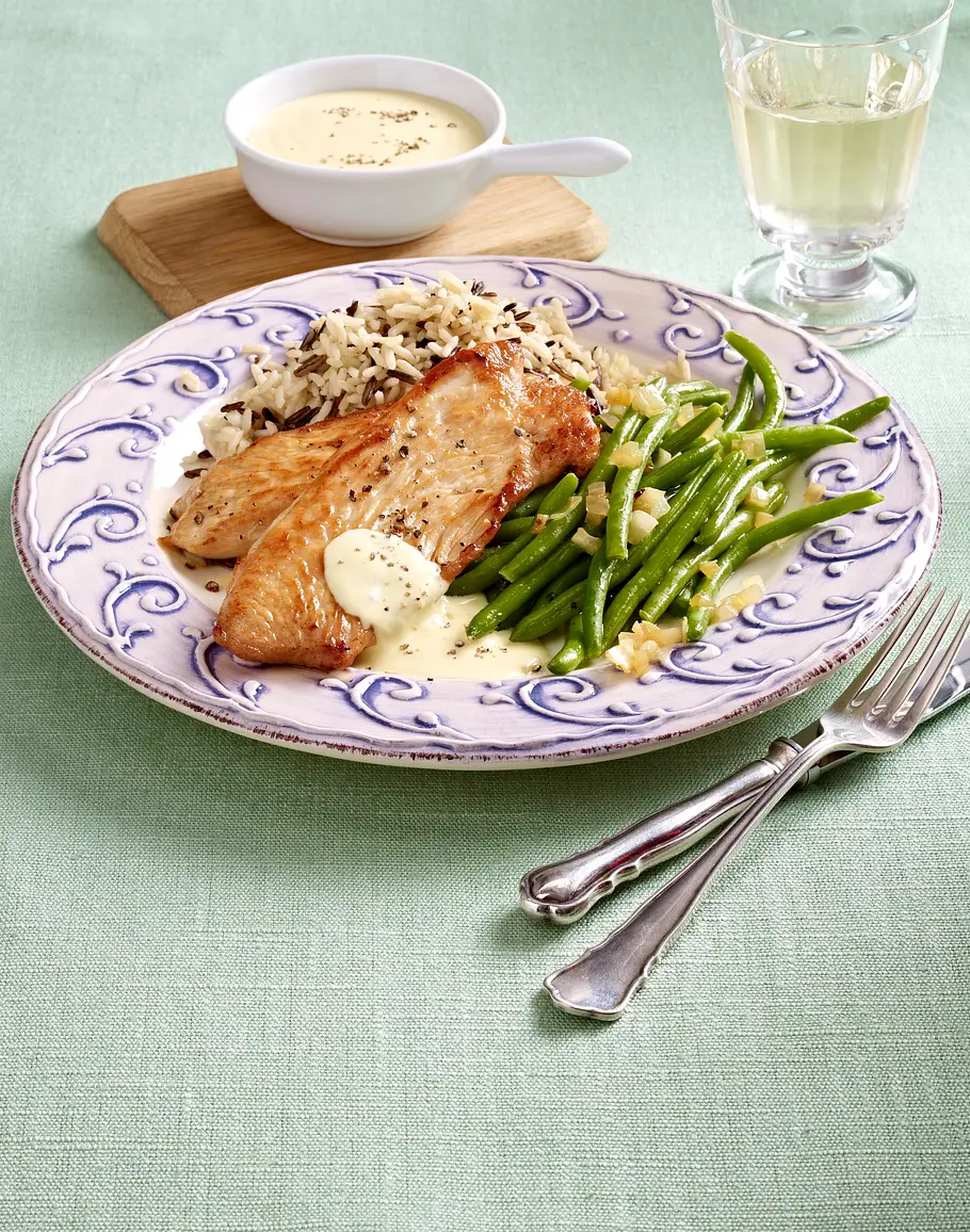 Putenschnitzel mit Reis und Bohnen Rezept Putenschnitzel mit Reis und Bohnen Rezept
