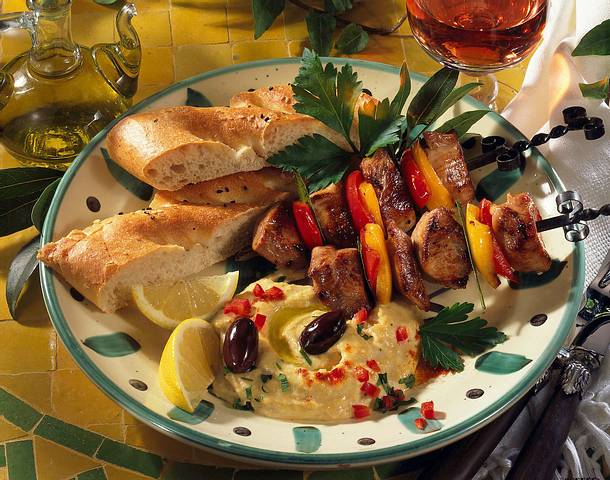 Putenspieße mit Kichererbsenpüree Rezept Putenspieße mit Kichererbsenpüree Rezept