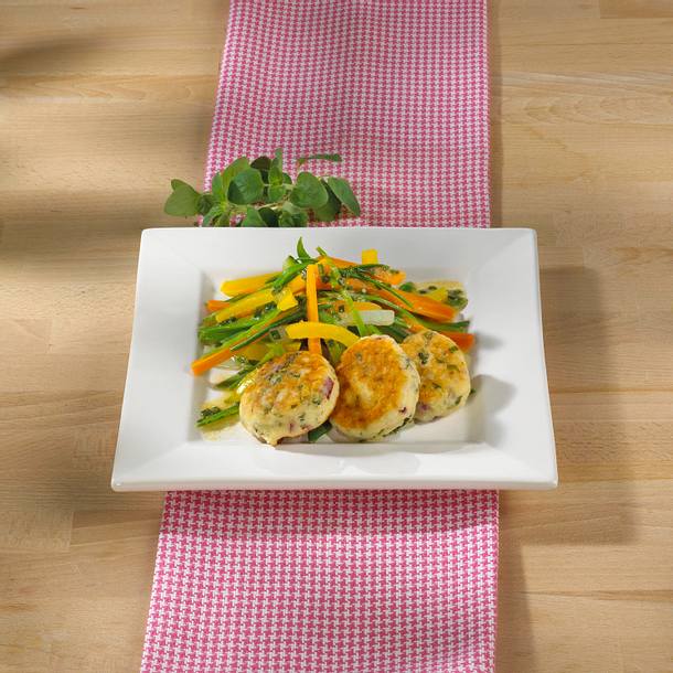 Quark-Pflänzchen mit Sommergemüse Rezept Quark-Pflänzchen mit Sommergemüse Rezept