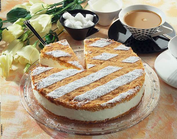 Quark-Sahne-Torte Rezept Quark-Sahne-Torte Rezept
