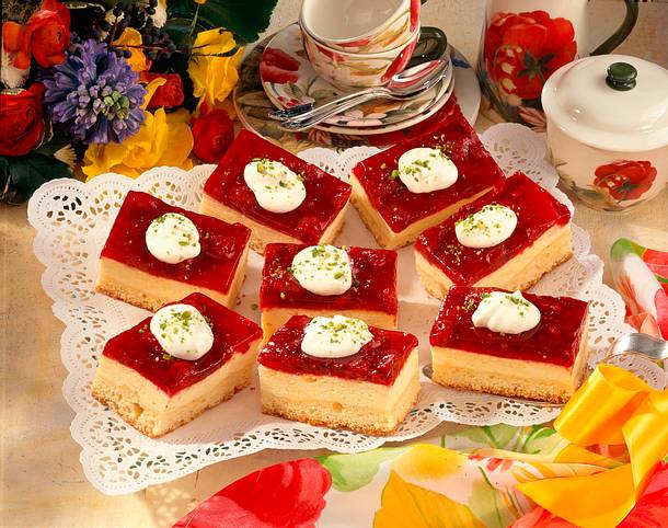 Quark-Schnitten mit Himbeeren Rezept