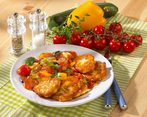 Quarkplinsen mit Ratatouille Rezept Quarkplinsen mit Ratatouille Rezept