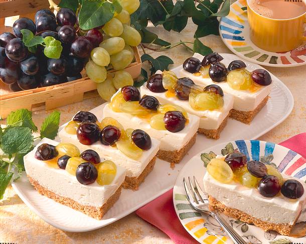 Quarkschnitten mit Weintrauben (Diabetiker) Rezept Quarkschnitten mit Weintrauben (Diabetiker) Rezept