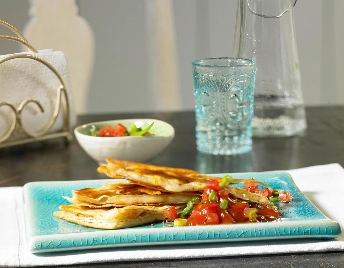 Quesadillas mit Käse und Chillisoße Rezept