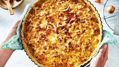 Quiche Alsacienne „Zwiebel-Speck-Liebe“ Rezept - Foto: House of Food / Bauer Food Experts KG