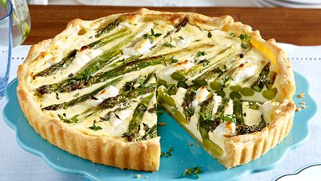 Quiche mit grünem Spargel und Ziegenkäse Rezept - Foto: House of Food / Bauer Food Experts KG