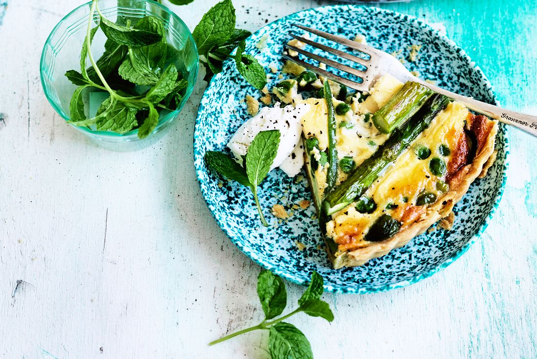 Quiche Primavera mit grünem Spargel Rezept LECKER