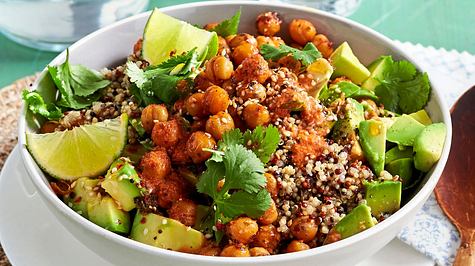 Quinoa-Avocado-Bowl zum Feierabend Rezept - Foto: House of Food / Bauer Food Experts KG