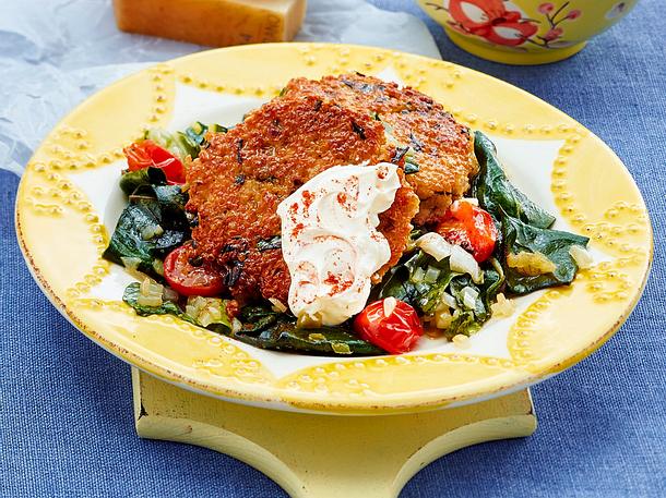 Quinoa-Mangold-Bratlinge mit Gemüse