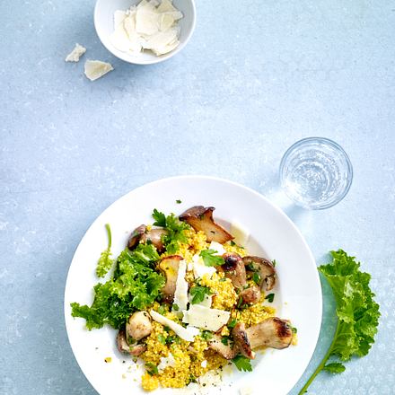 Quinoa-Risotto mit Pilzen und mariniertem Grünkohl Rezept
