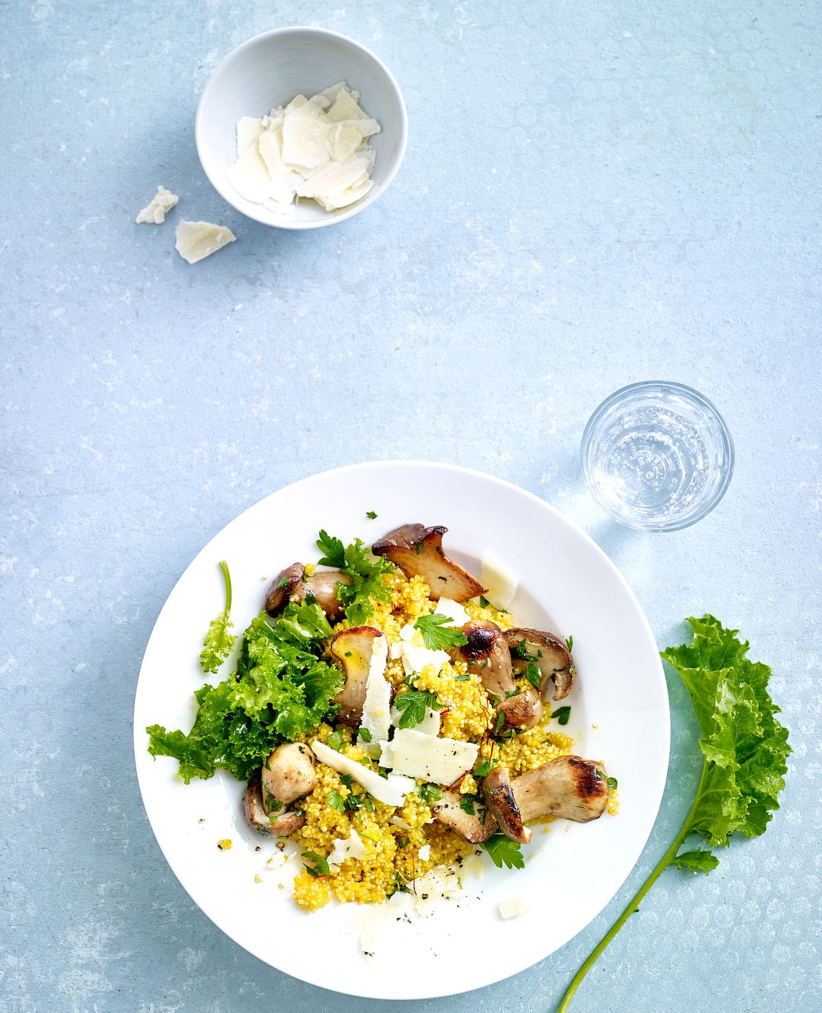 Quinoa-Risotto mit Pilzen und mariniertem Grünkohl Rezept