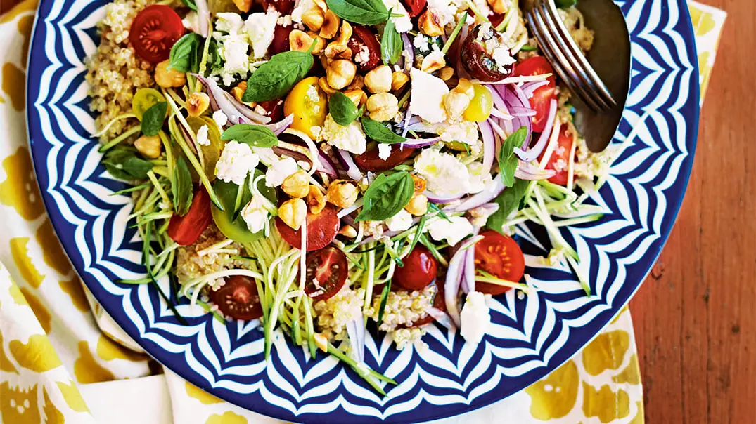 Quinoa-Salat mit Feta Rezept - Foto: LECKER @ Bauer Media Group