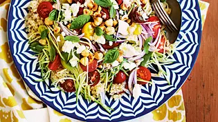 Quinoa-Salat mit Feta Rezept - Foto: LECKER @ Bauer Media Group