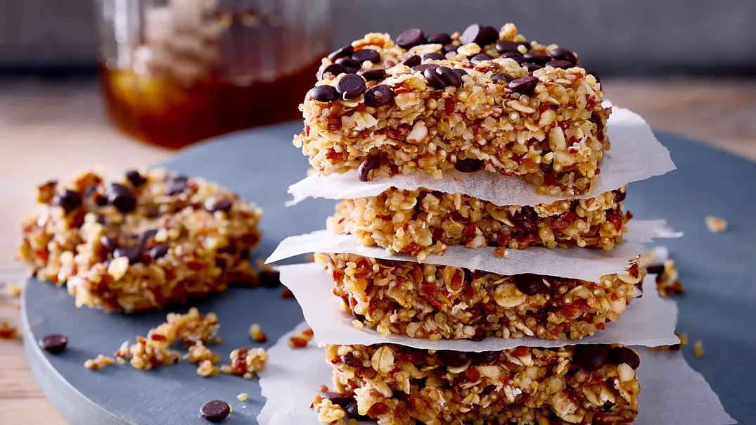 Quinoa-Squares Rezept - Foto: LECKER @ Bauer Media Group Quinoa-Squares Rezept - Foto: LECKER @ Bauer Media Group