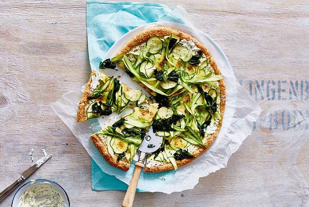Ouinoapizza „Es grünt so grün“ Rezept Ouinoapizza „Es grünt so grün“ Rezept