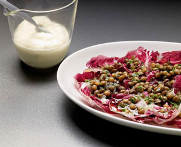 Radicchio mit Linsenvinaigrette (Alexander Herrmann - Küchen IQ 1) Rezept Radicchio mit Linsenvinaigrette (Alexander Herrmann - Küchen IQ 1) Rezept