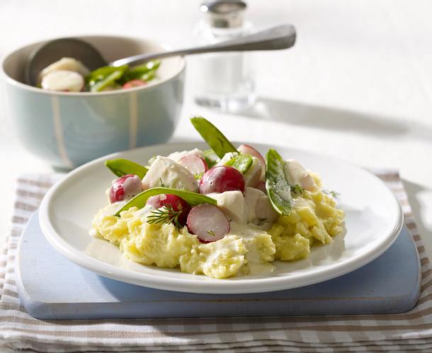 Radieschen-Fisch-Ragout im Püreebett Rezept Radieschen-Fisch-Ragout im Püreebett Rezept