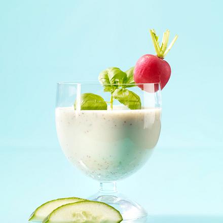 Radieschen-Gurken-Drink mit Selleriesaft Rezept Radieschen-Gurken-Drink mit Selleriesaft Rezept