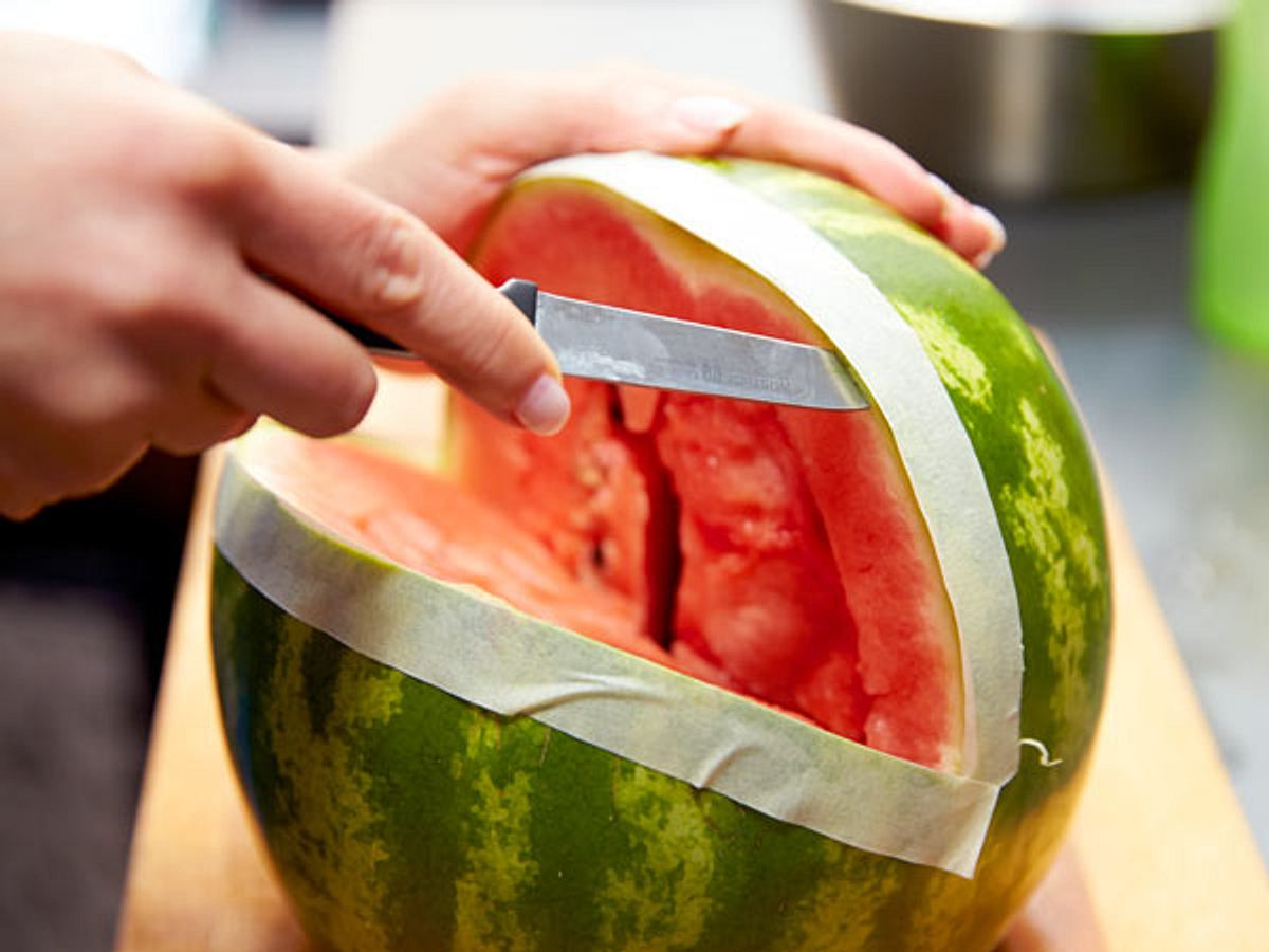 Melone schnitzen - Schritt 5:
