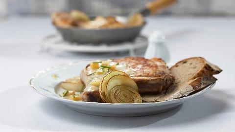 Rahm-Zwiebel-Koteletts Rezept - Foto: Pretscher, Tillmann