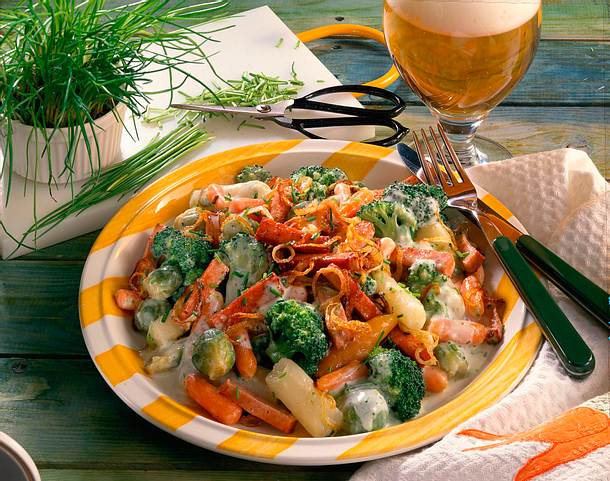 Rahmgemüse mit Leberkäse Rezept Rahmgemüse mit Leberkäse Rezept