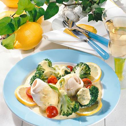 Rahmgemüse mit Schollenröllchen Rezept Rahmgemüse mit Schollenröllchen Rezept