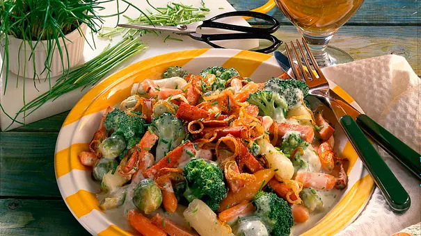 Rahmgemüse mit Leberkäse Rezept - Foto: LECKER @ Bauer Media Group