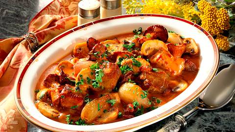 Rahmgulasch mit Pilzen Rezept - Foto: Neckermann