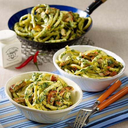 Rahmspinat-Puten-Geschnetzeltes mit Makkaroni Rezept