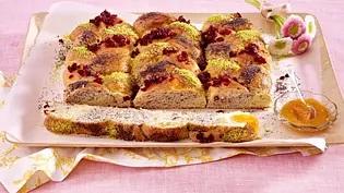 Rapunzel-Kuchen vom Blech Rezept - Foto: LECKER @ Bauer Media Group Rapunzel-Kuchen vom Blech Rezept - Foto: LECKER @ Bauer Media Group