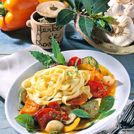 Ratatouille auf Bandnudeln Rezept Ratatouille auf Bandnudeln Rezept