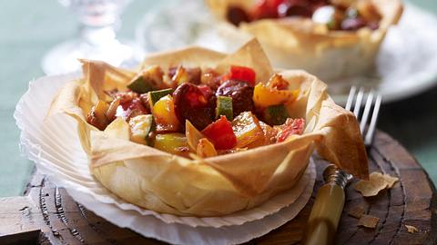 Ratatouille-Chorizo-Tarteletts Rezept - Foto: House of Food / Bauer Food Experts KG