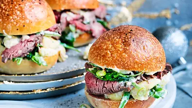 Ratzifatzi-Roastbeef-Brötchen Rezept - Foto: LECKER @ Bauer Media Group