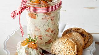 Räucherlachs-Aufstrich mit Dill Rezept - Foto: House of Food / Bauer Food Experts KG