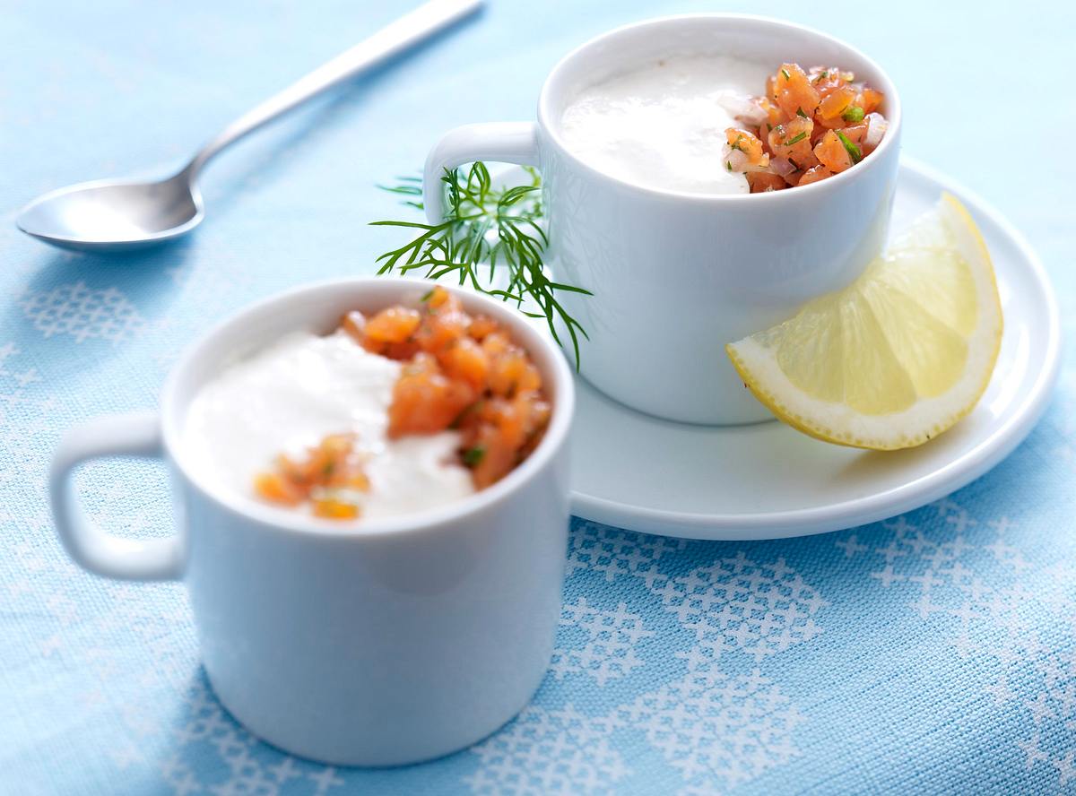 Räucherlachs-Rillettes mit Meerrettich-Topping Rezept