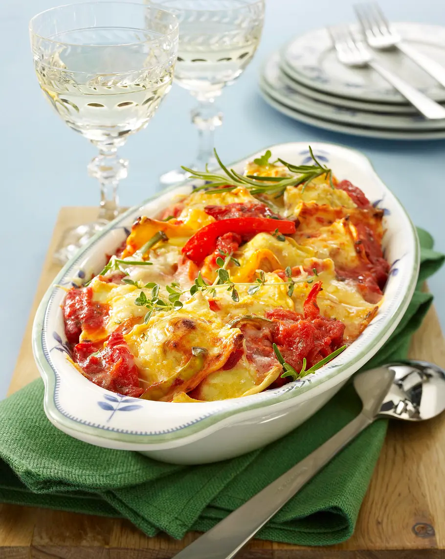 Ravioli-Auflauf mit dreierlei Käse Rezept Ravioli-Auflauf mit dreierlei Käse Rezept