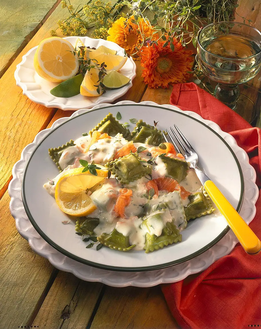 Ravioli in Lachssoße Rezept Ravioli in Lachssoße Rezept