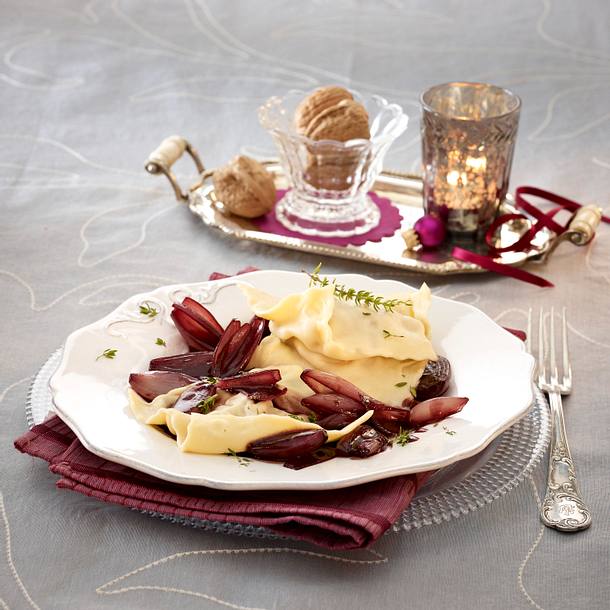 Ravioli mit Balsamico-Schalotten Rezept