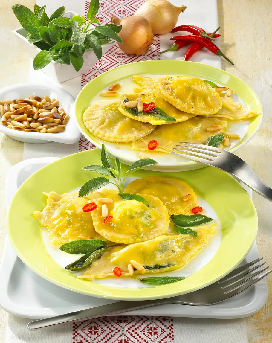 Ravioli mit Ricotta-Spinat-Füllung Rezept