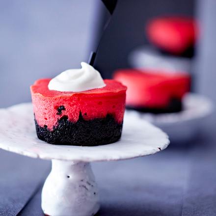 Red Velvet-Cheesecake Muffins Rezept
