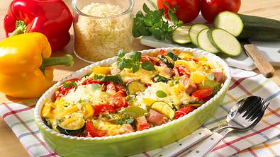 Reis-Gemüse-Auflauf mit Käse Rezept - Foto: LECKER @ Bauer Media Group